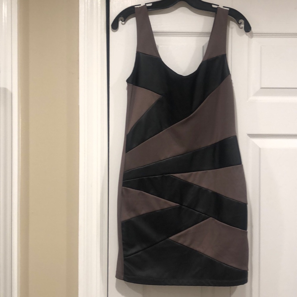 Pretty and fitted going out dress!